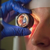 Час на комплімент! Правила підготовки до прийому офтальмолога